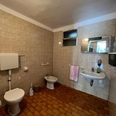 בית נופש Private Near Bellagio On *